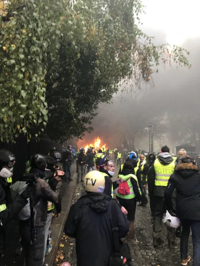 Niski_Manlet - @Liverpoo: We Francji podczas protestów bardzo dużo dziennikarzy miało...