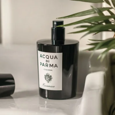 Pan_Beniowski - Kojarzy ktoś ile waży pełny albo pusty flakon 100ml Acqua Di Parma Co...