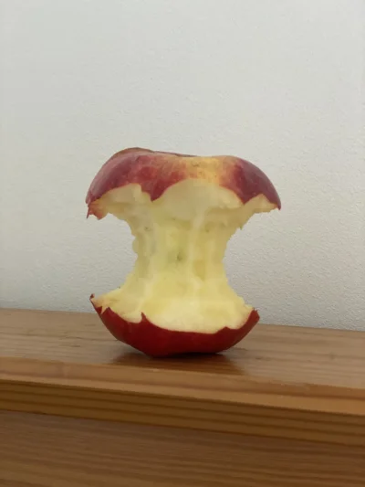 Gollumus_Maximmus - Wy tez za dzieciaka robiliście idealne jabłkowe ogryzki jak z baj...