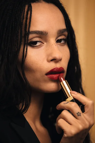 L.....h - #panieodlunch #ladnapani #zoekravitz #buziaboners #murzynkiboners #ustabone...