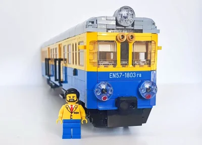 WuDwaKa - > EN57 1803 z klocków LEGO 

 Autor modelu i fotografii: Dawid Kubicki
#e...