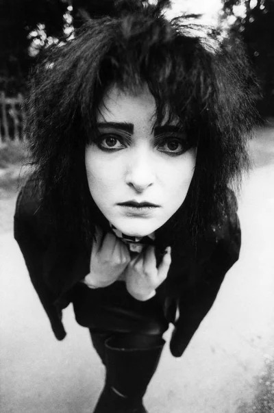 Deathibrylator - Siouxsie Sioux piękna pani #gothrock #goth #ladnapani #ladnadziewczy...