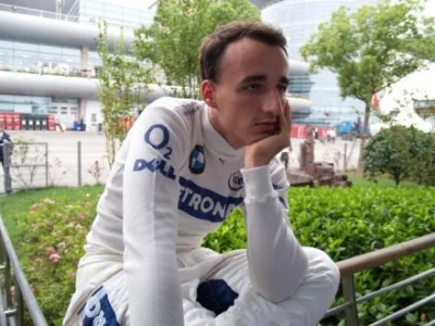 barystoteles - Ale nuda w tej F1, trzeba ogarnąć jakąś drugą serię po godzinach bo cz...