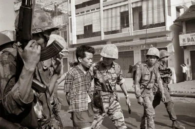 myrmekochoria - Nguyễn Văn Lém na kilka minut przed egzekucją, 1968. Inne ujecie niż ...