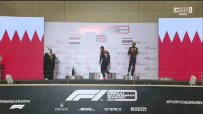 LM2137 - Biało-czerwone flagi na podium 
#f1