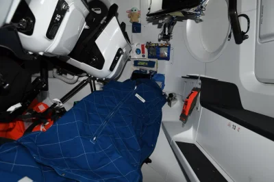 Trewor - #spacex #crewdragon #nasa #iss 
Mike Hopkins ma własną kwaterę sypialną w d...