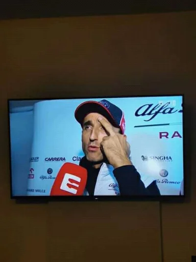 paranoid18 - Reakcja #kubica na decyzje Mercedesa ( ͡º ͜ʖ͡º)

#f1