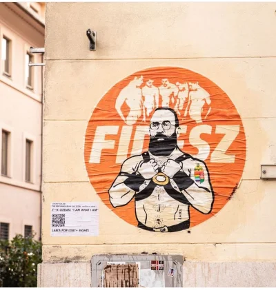 tomosano - Tymczasem w Rzymie, ładny mural ( ͡° ͜ʖ ͡°)

#pdk #orban #fidesz #bekazp...