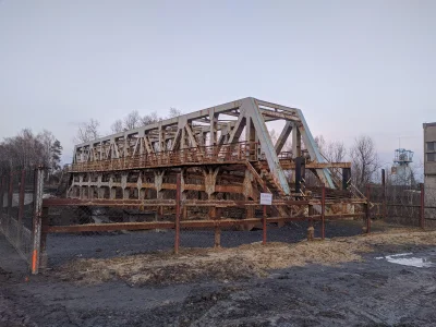 sylwke3100 - Nieczynny kolejowy most podsadzkowy należący do KWK Wieczorek (Szyb Poni...