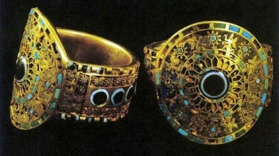 myrmekochoria - Asyryjskie bransoletki należące małżonek asyryjskich władców. Należał...