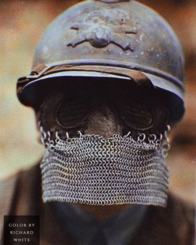 wojna - Maska z kolczugą noszona przez francuskich czołgistów podczas I wojny światow...