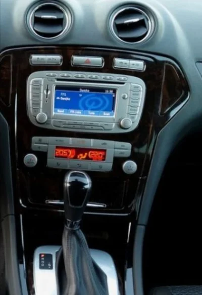 wymarta - Mam takie radio w samochodzie Ford Mondeo (2008)
Nie podoba mi się i chcia...