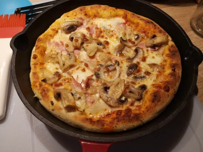 sradam - A wczoraj zrobiłem pizzę z patelni i wyszła obłędna :)

#gotujzwykopem #pi...