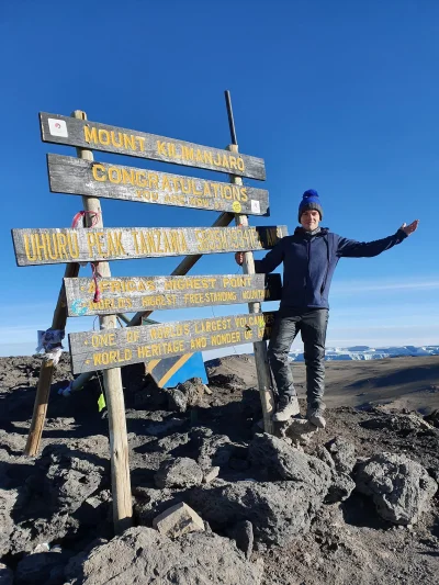 ArturWierzbicki - @dnasstorm: Zdobyłem Kilimanjaro:), pływałem w Diabelskim Basenie t...