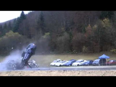 starnak - Incredible car crash simulation at 200 km/h