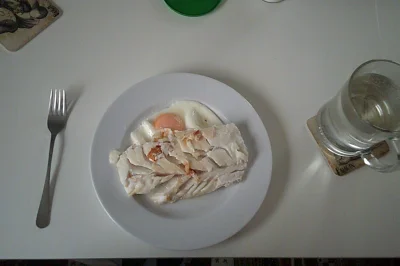anonymous_derp - Dzisiejsze śniadanie: Duszony filet dorszowy, jajko sadzone, sól.

...
