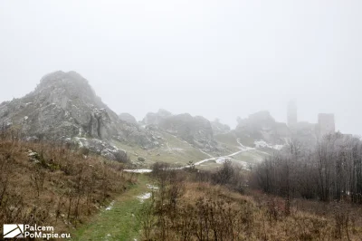 KolejnyMirek - Jest zima, więc musi być zimno :)
Zdjęcie ze spaceru w okolicach ruin...