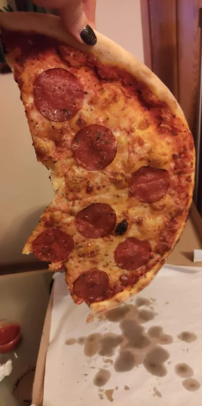 Zuzan_ - Oto pyszna pizza z "pizza by the Slice" #warszawa #pizza 
Przykro mi, bo daw...