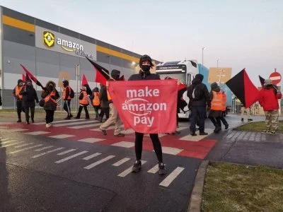 wypok312 - Wspieram protest #MakeAmazonPay
Amazon pod publiczkę wspierał lewicowe po...