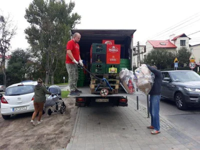 reddin - Ja tu mam ważne browary do wypakowania, chodnik nie mój więc nie muszę się m...