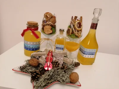 WilecSrylec - Produkcja mandarynkówki zakończona, wszystko pozlewane do butelek, opis...