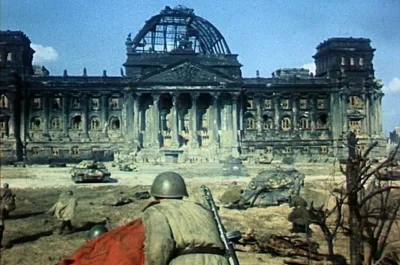 myrmekochoria - Ruiny Reichstagu, 1945. 

#starszezwoje - blog ze starymi grafikami...