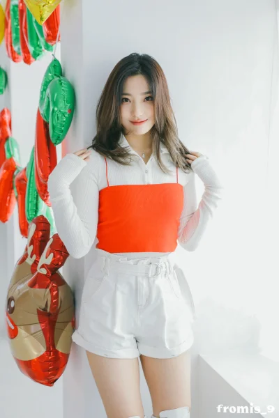 XKHYCCB2dX - #saerom #fromis9
#koreanka