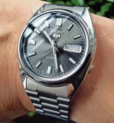 cezior - Hej,

Poszukuje numer referencyjnego tego zegarka, mógłby ktoś pomóc lub p...