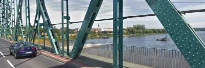 Fenixior - @Zielonykubek: widok z mostu przypomina Toruń dla ubogich ( ͡° ͜ʖ ͡°)