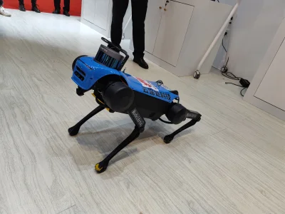 LuckyStrike - To nie jest Boston Dynamics tylko... Huawei. Miałem okazje się z nim po...