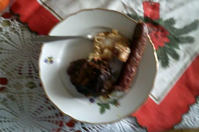 anonymous_derp - Dzisiejsze śniadanie: Pieczeń z dzika, smażona ryba, kiełbasa z dzik...