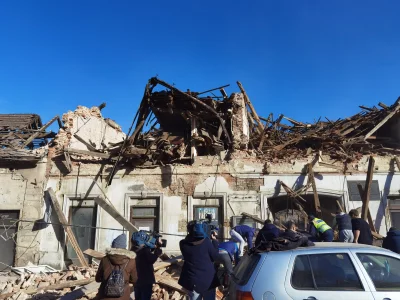 kamil-98 - Trzęsienie ziemi w Chorwacji o magnitudzie 6.4 z epicentrum około 45 kilom...