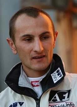 ekjrwhrkjew - Martin Hoellwarth jak dla mnie to jest Polak, trochę jak Kubica wygląda...
