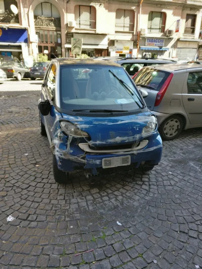 dumont - @arinkao: akurat auta w Neapolu tak wyglądają, że chyba to podniosło jego wa...