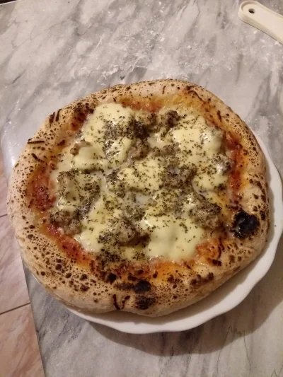 m.....k - Czy druga wersja mojej domowej pizzy też może plusika?
#pizza #foodporn #go...