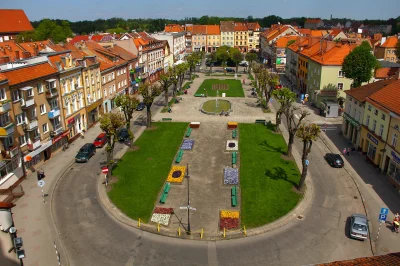 s.....s - Dacie wiarę??
Rynek w Bartoszycach przed remontem i po remoncie (w komentar...