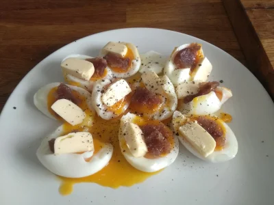 wwwooo - Śniadanie #keto #carnivore
jajka z masłem i ikrą ze śledzi z beczki.

Tro...