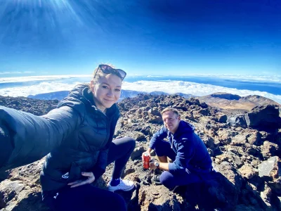 crazyfigo - Pozdro na rejonie. Teide zdobyte więc polskim zwyczajem na szczycie - chl...