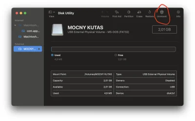 zwei - @cyriak: otwórz disk utility i wciśnij na odpowiednim dysku to