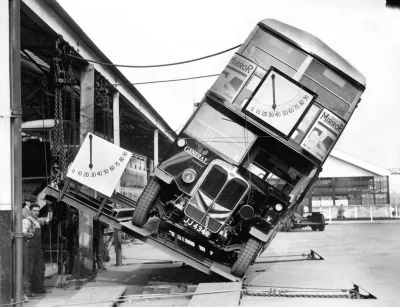 myrmekochoria - Test autobusu piętrowego, 1933. 

#starszezwoje - blog ze starymi g...