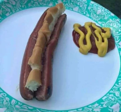 brakloginuf - Co powiecie na taka wersje hotdoga na sniadanie? 

#gotujzwykopem