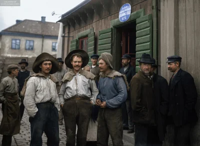 myrmekochoria - Mężczyźni przed barem "Wiewiórka" w Sztokholmie, 1895.

#starszezwo...