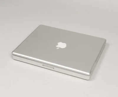 olesiu - @damw: PowerBookiem G4 robi znaki dymne? #!$%@?!