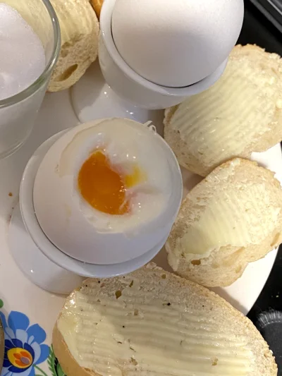 d.....e - Ile plusów dostanie absolutnie idealne jajko na miękko? Białko ścięte, żółt...