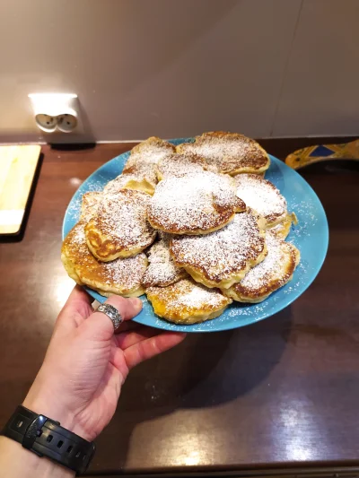 oblaczek - Ale dużo racuszków narobiłam. Jak ja kocham racuszki ʕ•ᴥ•ʔ
#gotujzwykopem ...