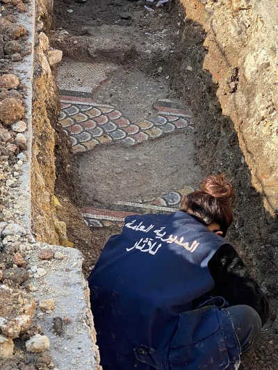 IMPERIUMROMANUM - Rzymska mozaika odkryta została w Libanie

Rzymska mozaika odkryt...