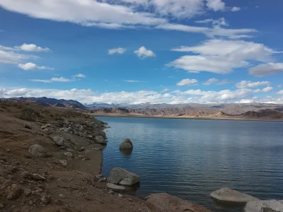 mpetrumnigrum - @mpetrumnigrum: Najładniejsze jezioro w Mongolii. Tak to te z nicieni...