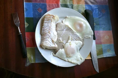 anonymous_derp - Dzisiejsze śniadanie: Duszony filet dorszowy, duszony filet tuńczyko...