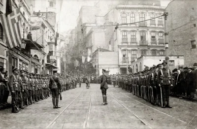 wjtk123 - Brytyjska armia w Konstantynopolu, 1919 r. W tamtym czasie miasto miało oko...