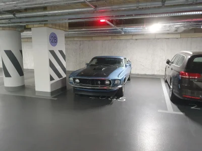 Redcreek - Spotkany dzisiaj w #warszawa. I jak mi ktoś powie że nowy #mustang wygląda...